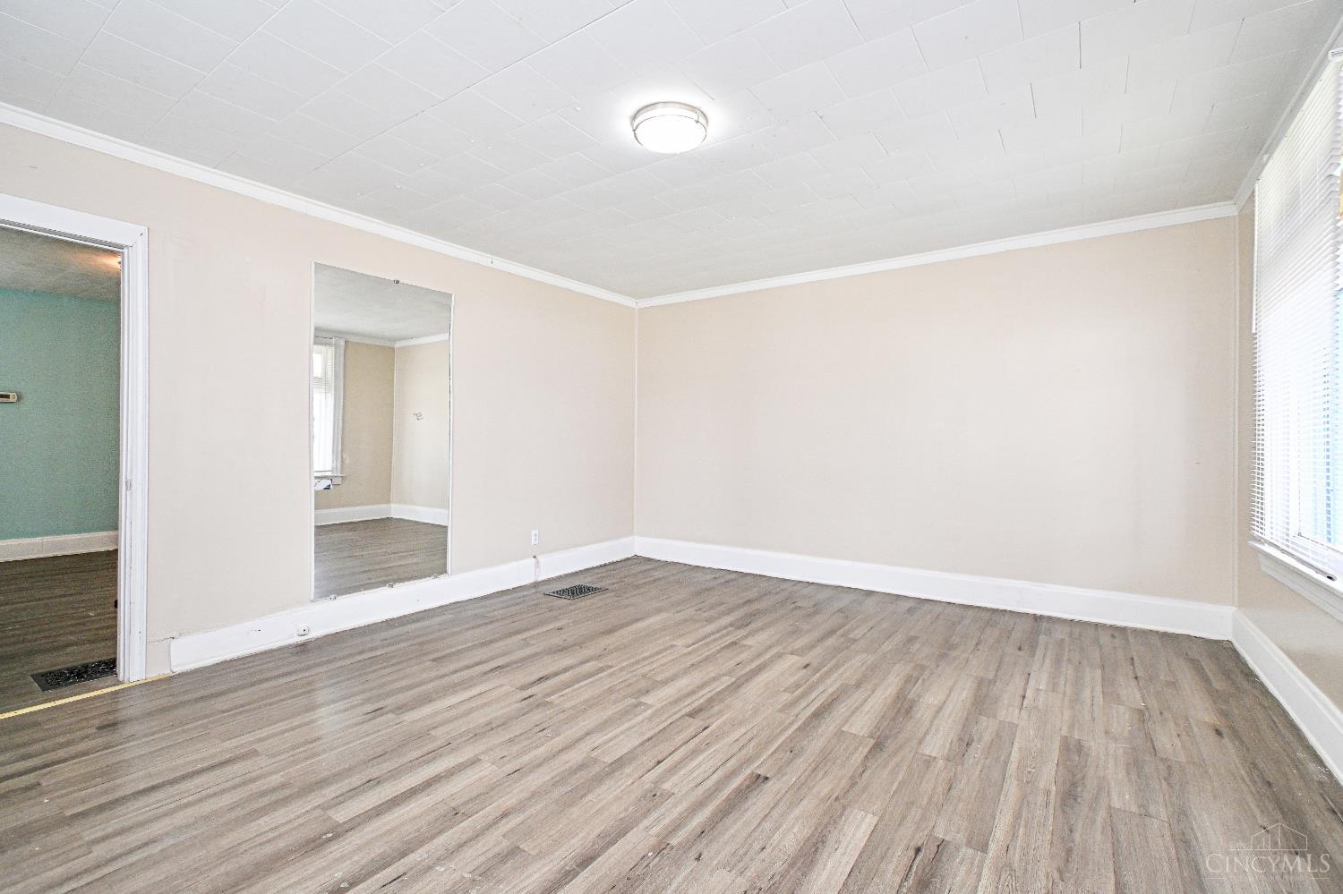 Photo 4 of Single family home for sale at 303 Walnut St, Elmwood Place, OH 45216 | MLS# 1894954 | Listing updated on 2026-09-23