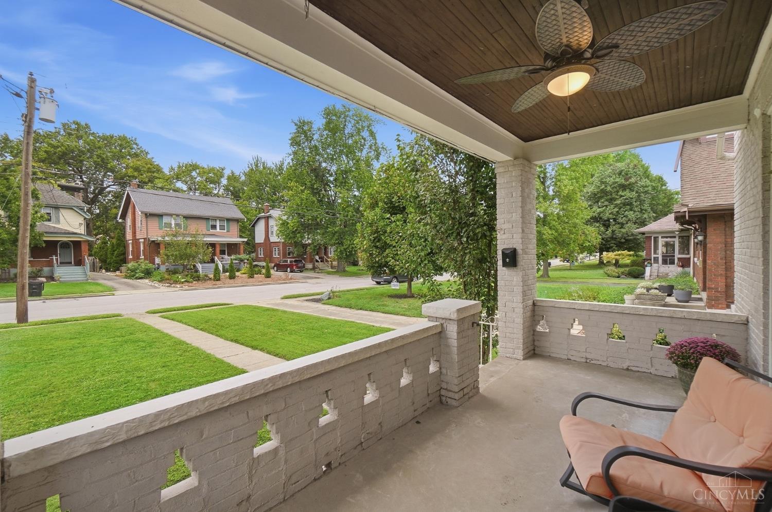 Photo 3 of Sale Pending at 6224 Kincaid Rd, Cincinnati, OH 45213 | MLS# 1894982 | Listing updated on 2026-09-27