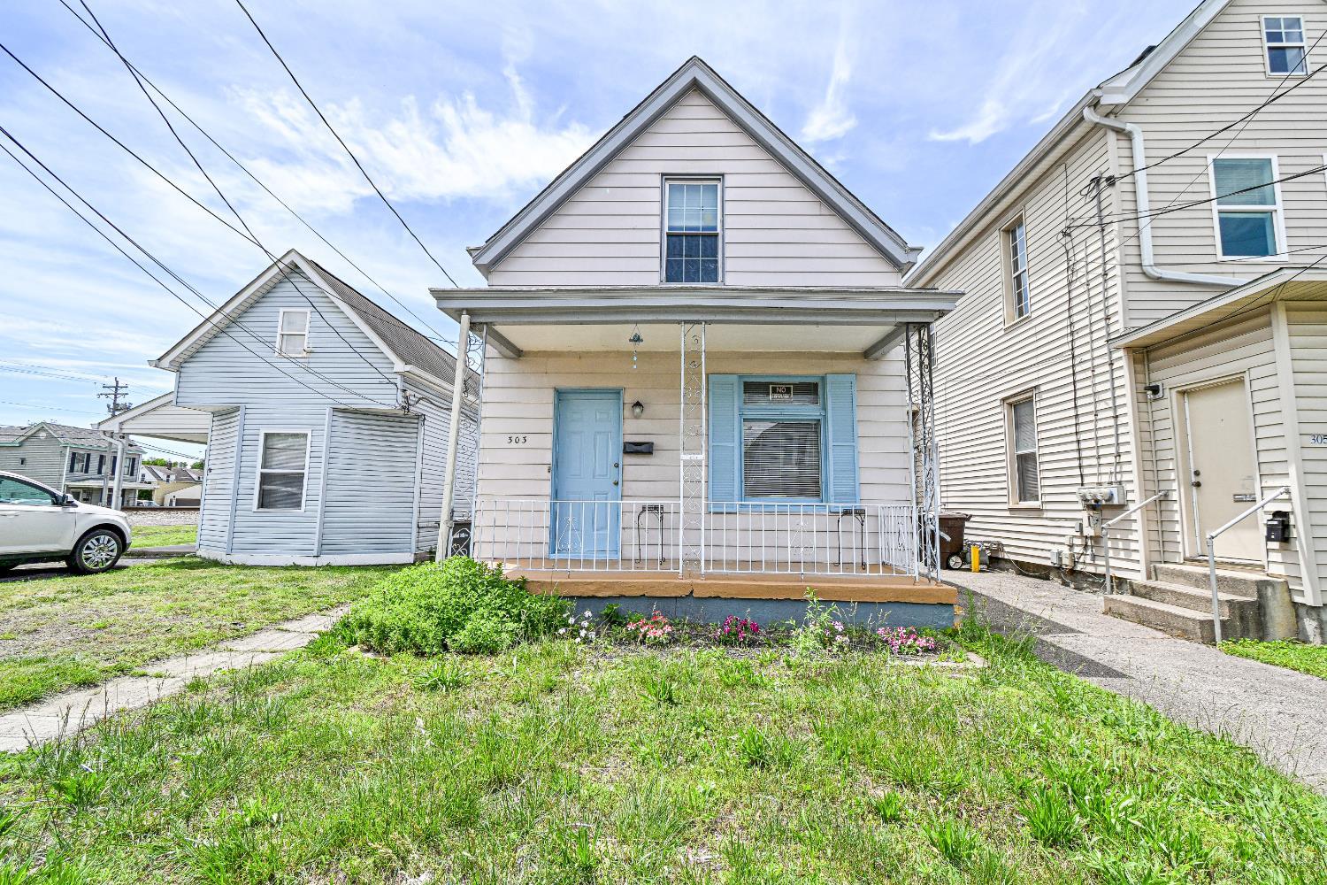 Photo 1 of Single family home for sale at 303 Walnut St, Elmwood Place, OH 45216 | MLS# 1894954 | Listing updated on 2026-09-23