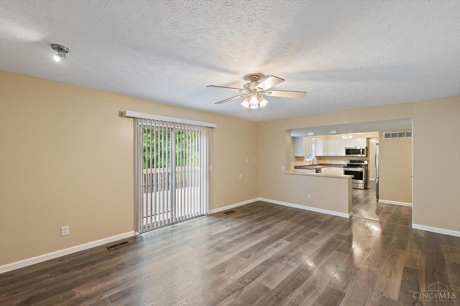 Photo 3 of Single family home for sale at 5944 Mill Crst Ct, Fairfield Twp, OH 45011 | MLS# 1894797 | Listing updated on 2026-09-23