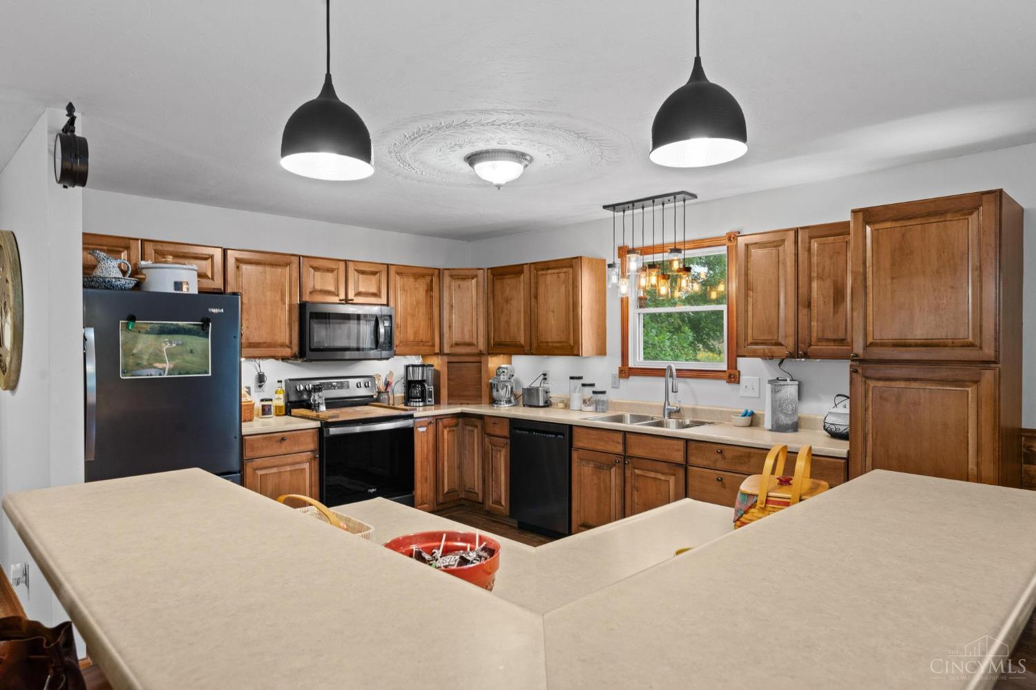 Photo 4 of Sale Pending at 6844 Carper Ln, Hillsboro, OH 45133 | MLS# 1894483 | Listing updated on 2026-09-28