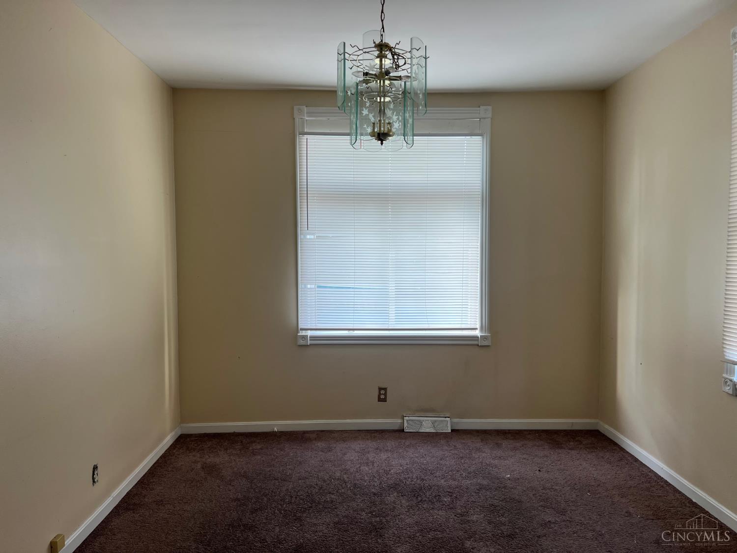 Photo 3 of Single family home for sale at 2335 Harper Ave, Norwood, OH 45212 | MLS# 1895032 | Listing updated on 2026-09-24