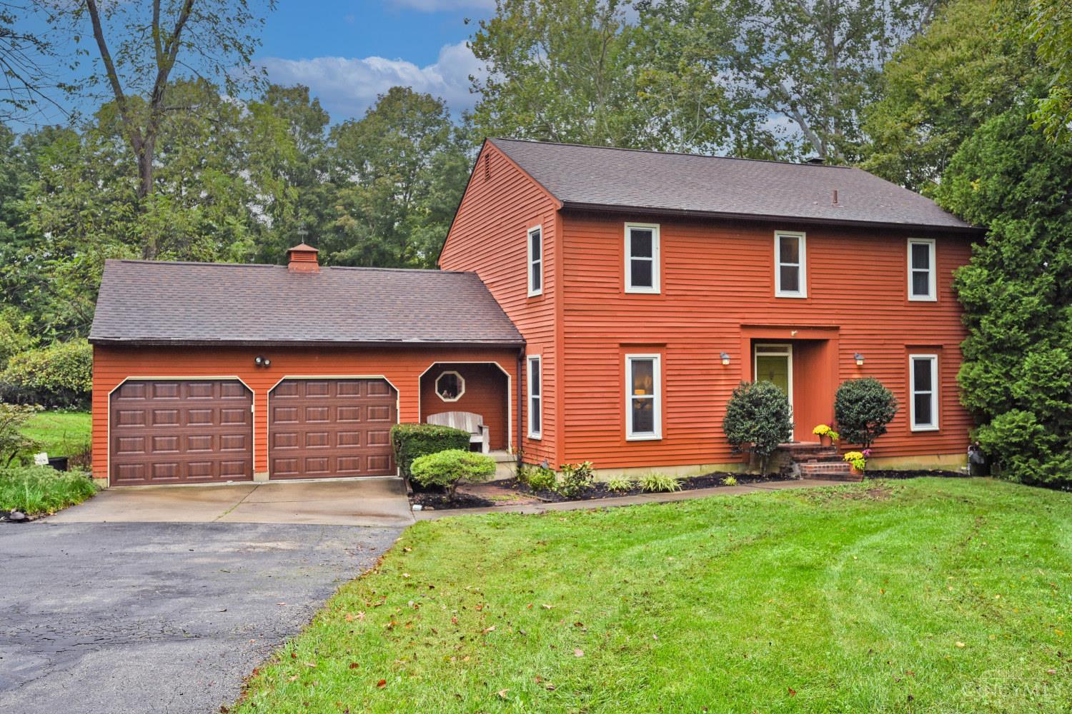 Photo 3 of Sale Pending at 6625 W Knollwood Cir, Miami Twp, OH 45140 | MLS# 1895070 | Listing updated on 2026-09-28