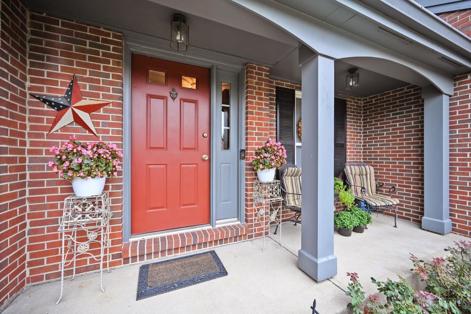Photo 4 of Sale Pending at 208 Eagleview Way, Reading, OH 45215 | MLS# 1894626 | Listing updated on 2026-09-29