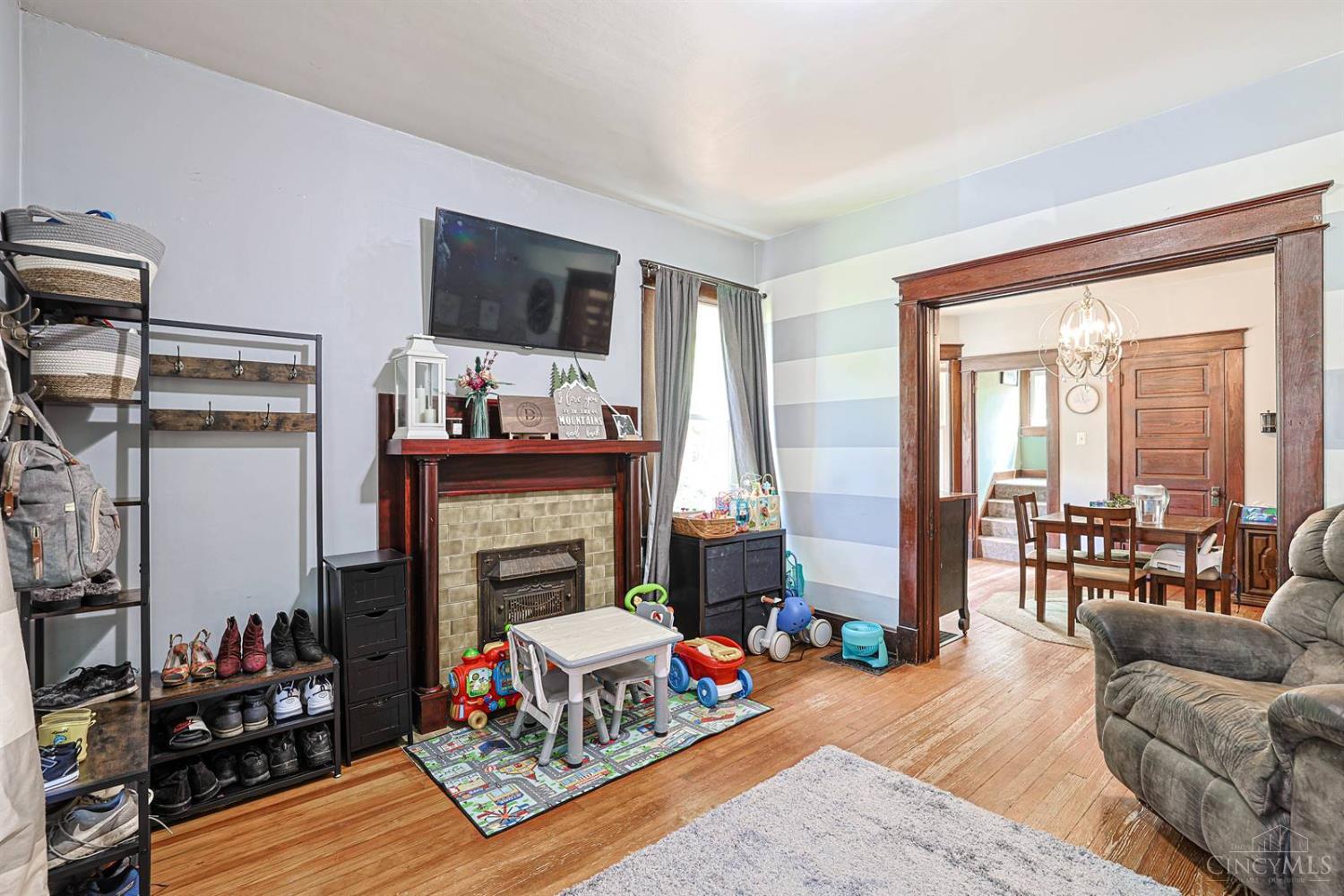 Photo 3 of Single family home for sale at 3409 Hilda Ave, Cheviot, OH 45211 | MLS# 1895069 | Listing updated on 2026-09-28