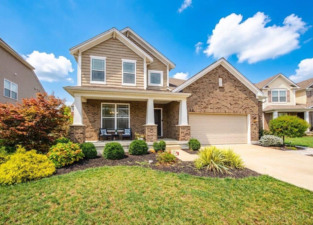 Photo 2 of Sale Pending at 5044 Greenshire Dr, Green Twp, OH 45002 | MLS# 1895045 | Listing updated on 2026-09-26