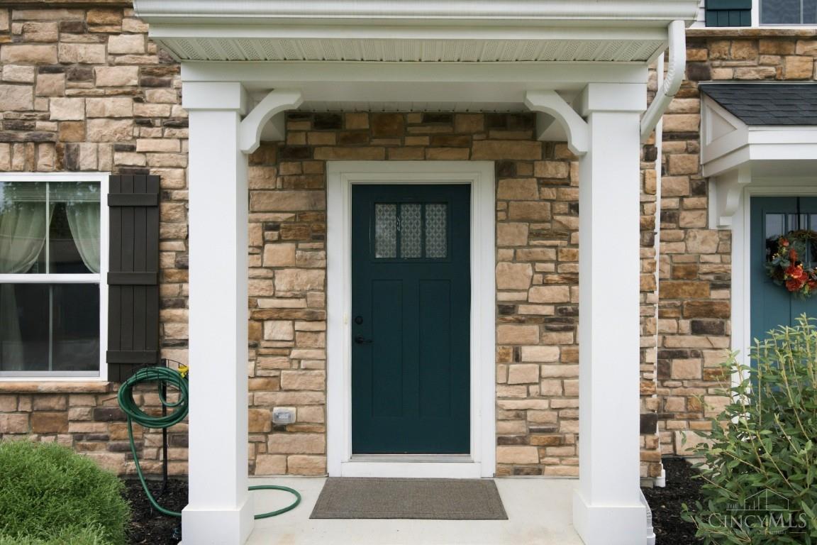 Photo 3 of Townhouse for sale at 5 Wentworth Ln, Cincinnati, OH 45236 | MLS# 1895047 | Listing updated on 2026-09-24
