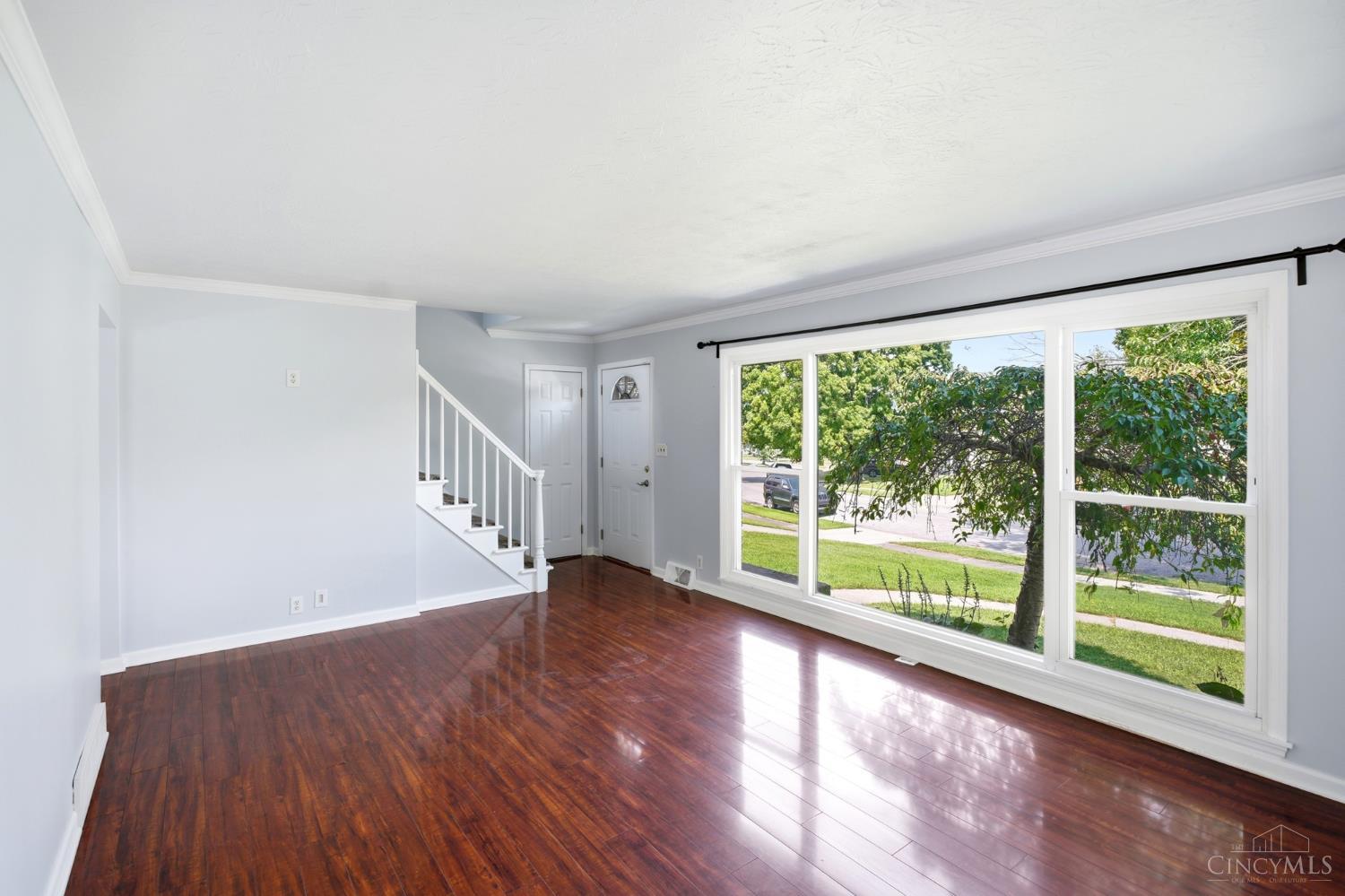 Photo 3 of Sale Pending at 37 Beverly Dr, Hamilton, OH 45013 | MLS# 1895105 | Listing updated on 2026-10-02
