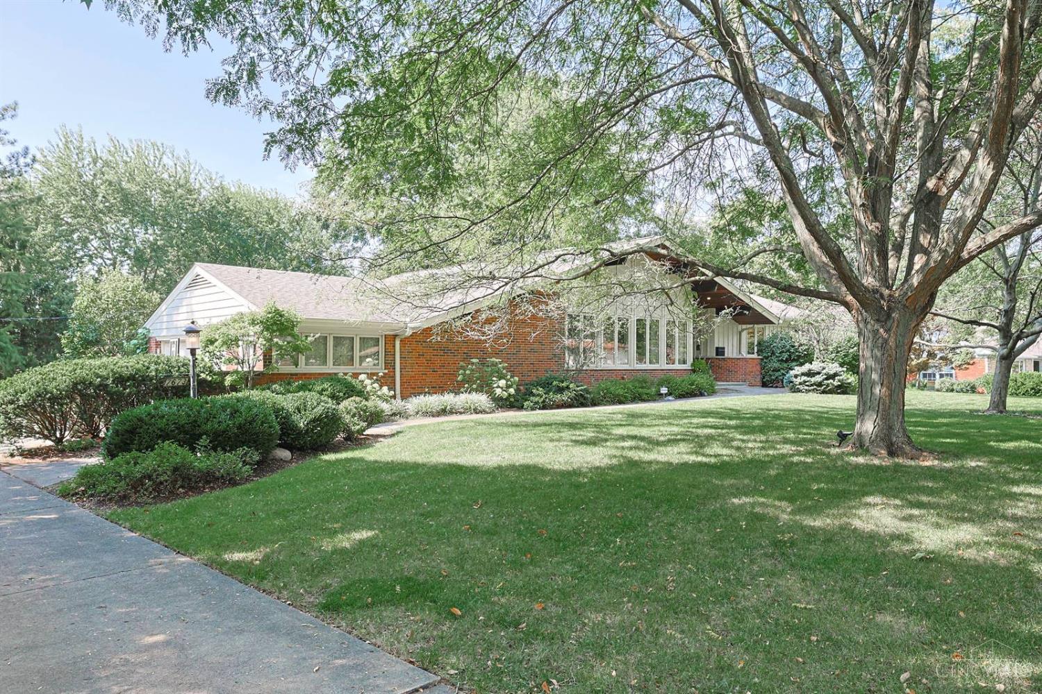 Photo 1 of Single family home for sale at 7673 Greenfarms Dr, Springfield Twp., OH 45224 | MLS# 1895027 | Listing updated on 2026-09-26