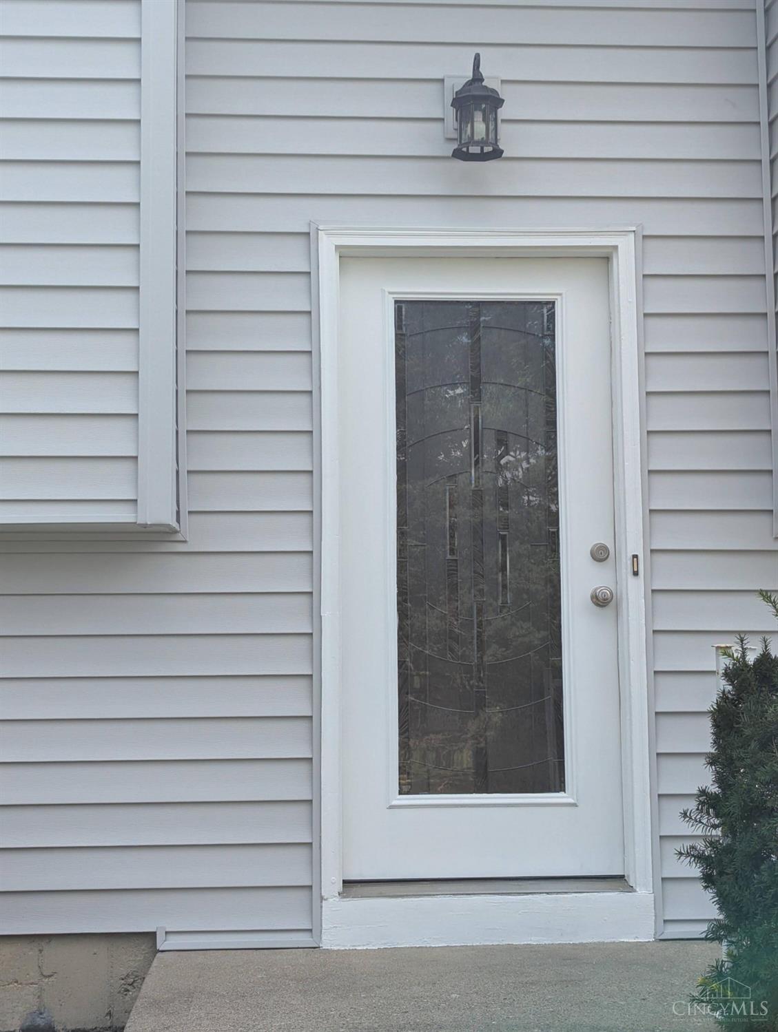 Photo 2 of Single family home for sale at 11481 Gravenhurst Dr, Colerain Twp, OH 45231 | MLS# 1895038 | Listing updated on 2026-09-24