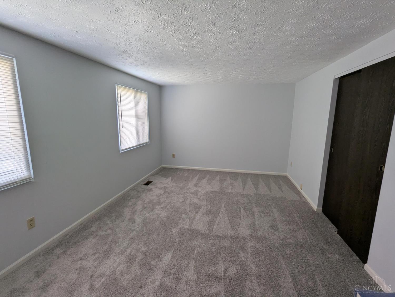 Photo 3 of Single family home for sale at 11481 Gravenhurst Dr, Colerain Twp, OH 45231 | MLS# 1895038 | Listing updated on 2026-09-24