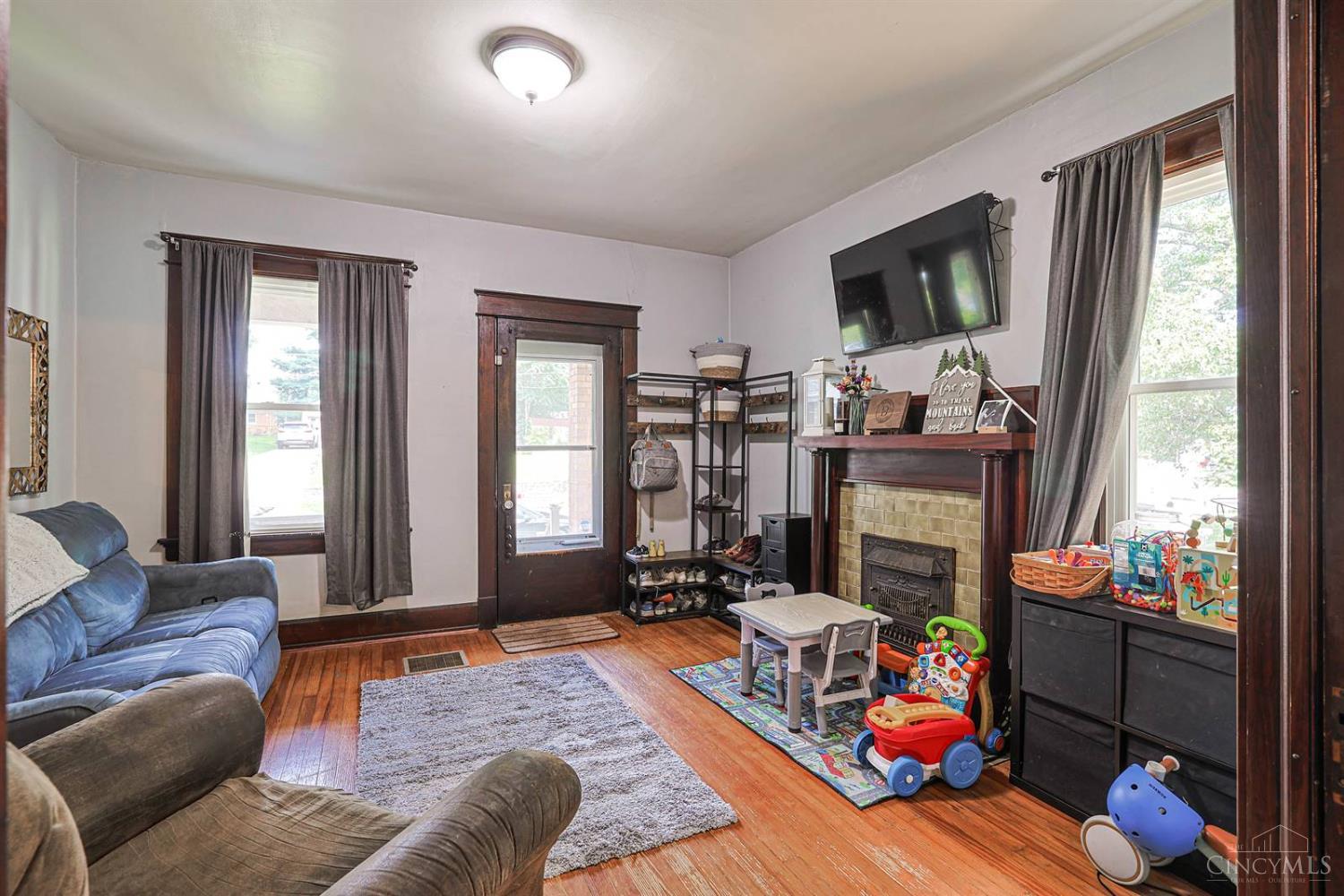 Photo 4 of Single family home for sale at 3409 Hilda Ave, Cheviot, OH 45211 | MLS# 1895069 | Listing updated on 2026-09-28