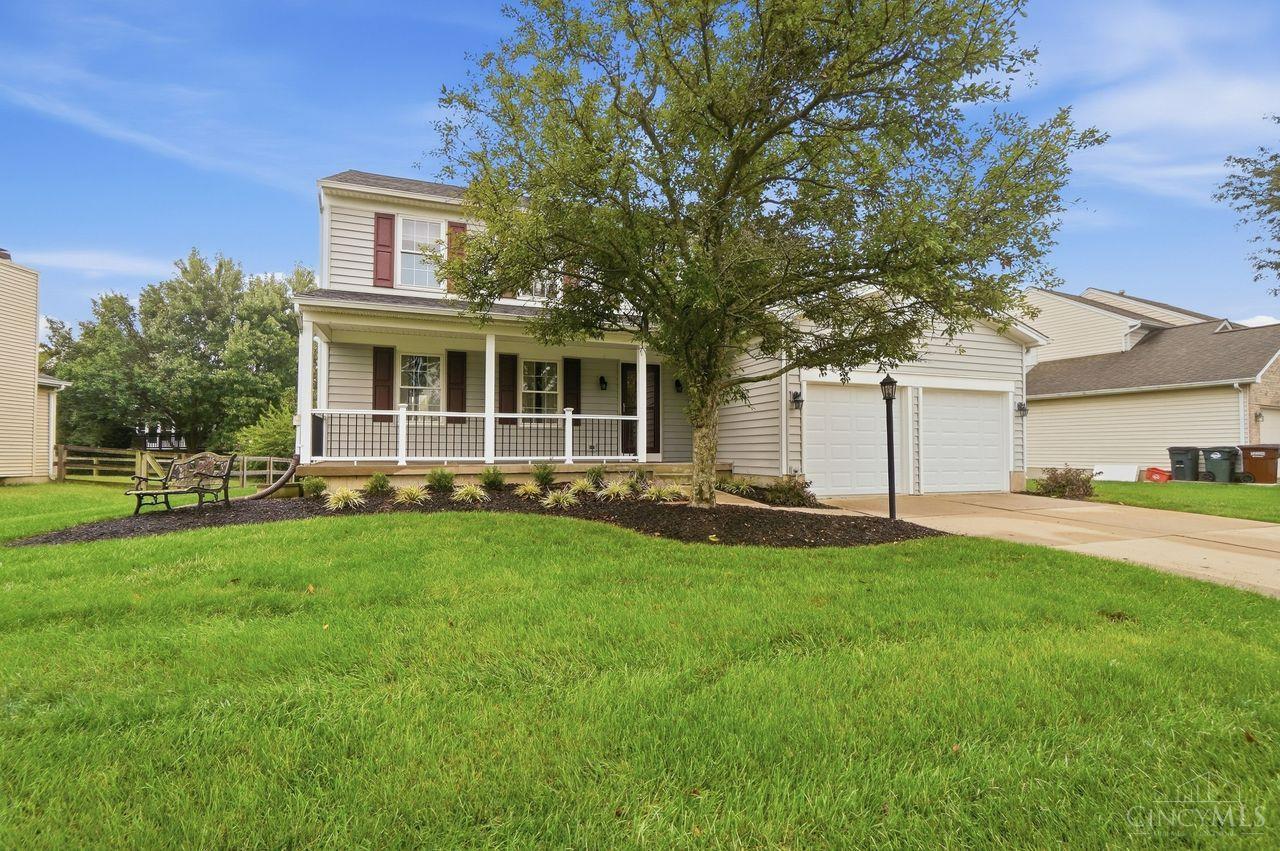 Photo 3 of Sale Pending at 6749 Spring Arbor Dr, Mason, OH 45040 | MLS# 1895235 | Listing updated on 2026-09-29