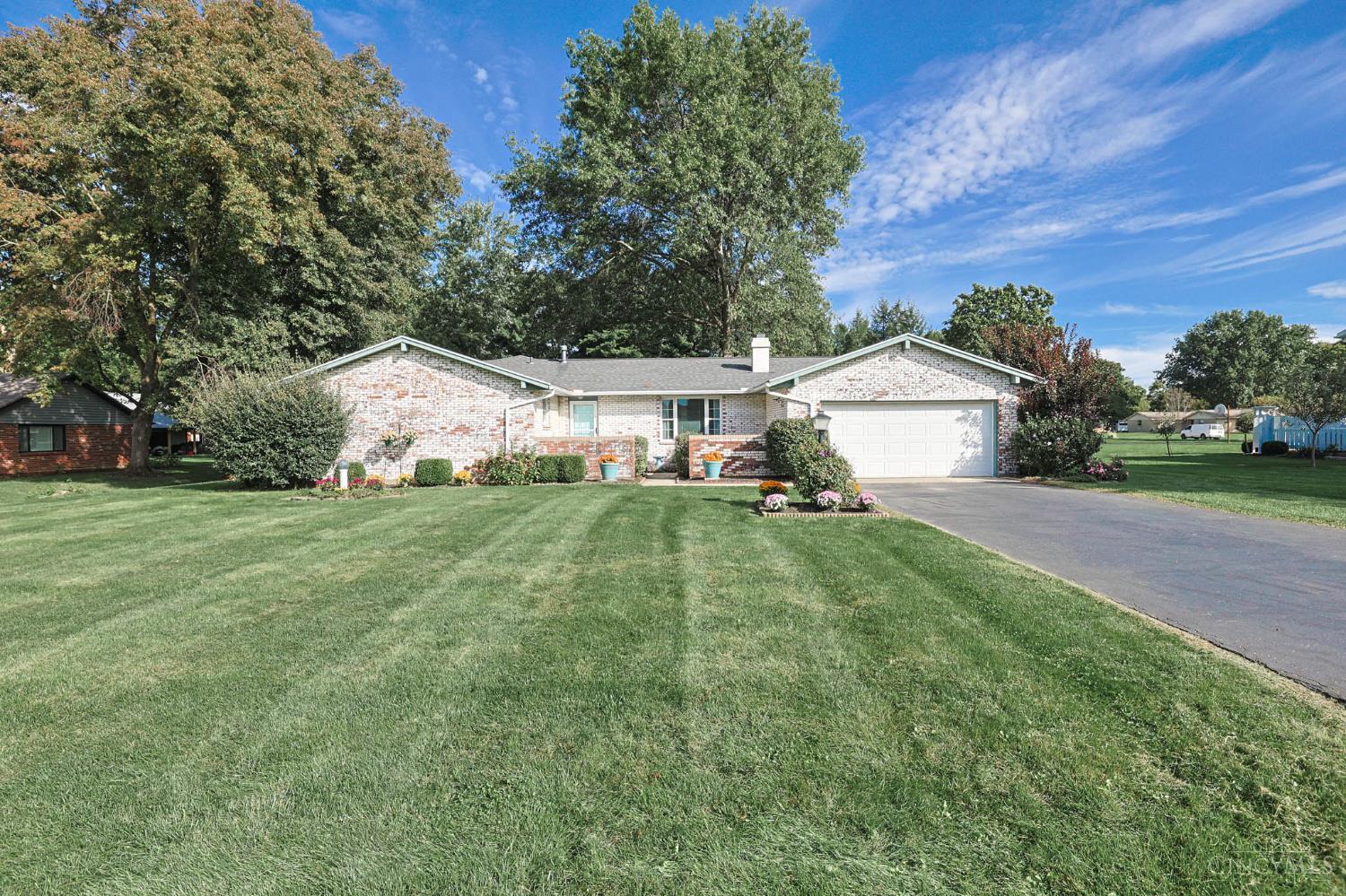 Photo 1 of Single family home for sale at 885 W Michaels Rd, Tipp City, OH 45371 | MLS# 1894921 | Listing updated on 2026-09-29