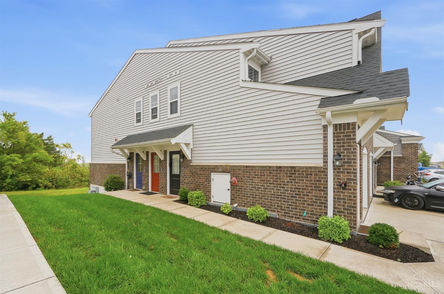 Photo 3 of Condo for sale at 5167 Hazeltine Ln, Turtle Creek Twp, OH 45036 | MLS# 1895103 | Listing updated on 2026-10-01