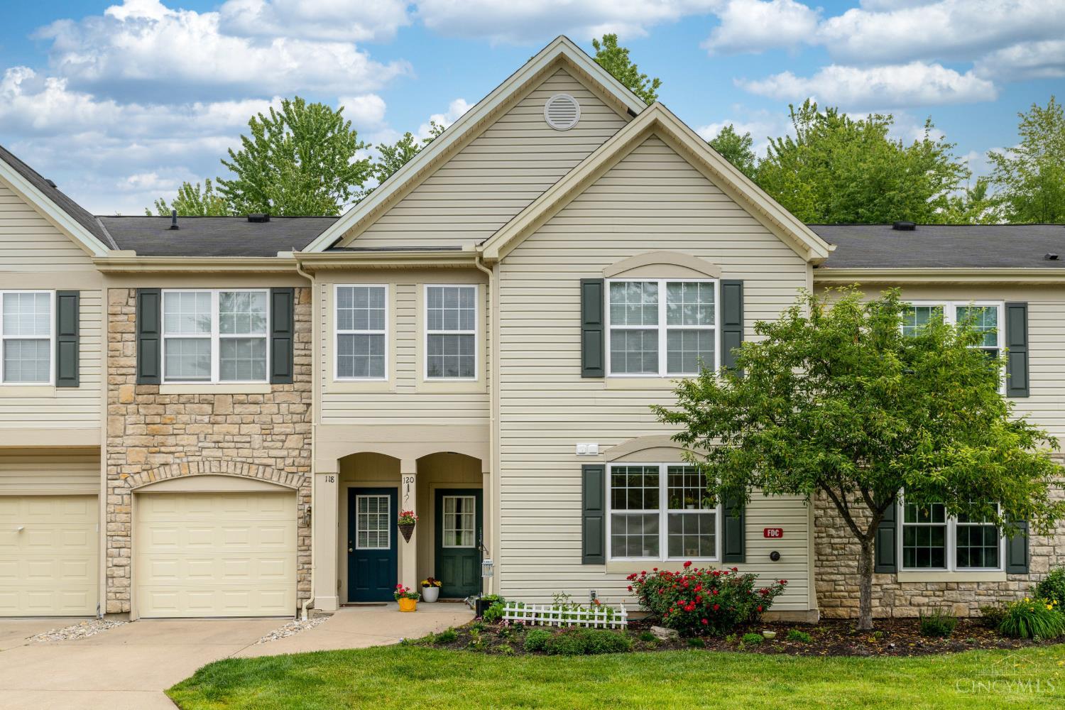Photo 2 of Sale Pending at 120 Tall Trees Dr, Batavia Twp, OH 45102 | MLS# 1895305 | Listing updated on 2026-10-05