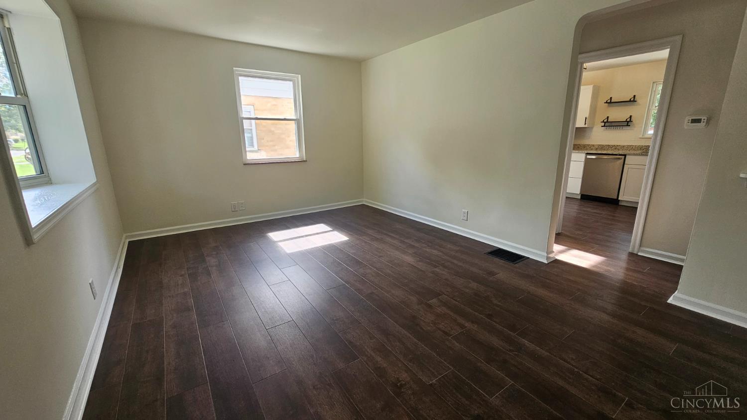 Photo 4 of Single family home for sale at 6925 Pin Oak Dr, Cincinnati, OH 45239 | MLS# 1895256 | Listing updated on 2026-09-25