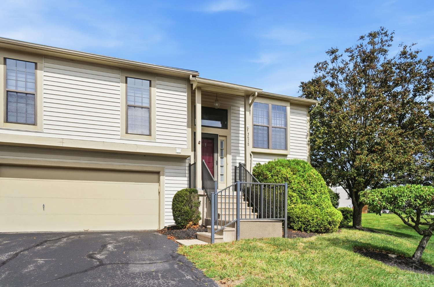 Photo 2 of Sale Pending at 3678 Country Ridge, Mason, OH 45040 | MLS# 1895214 | Listing updated on 2026-09-29