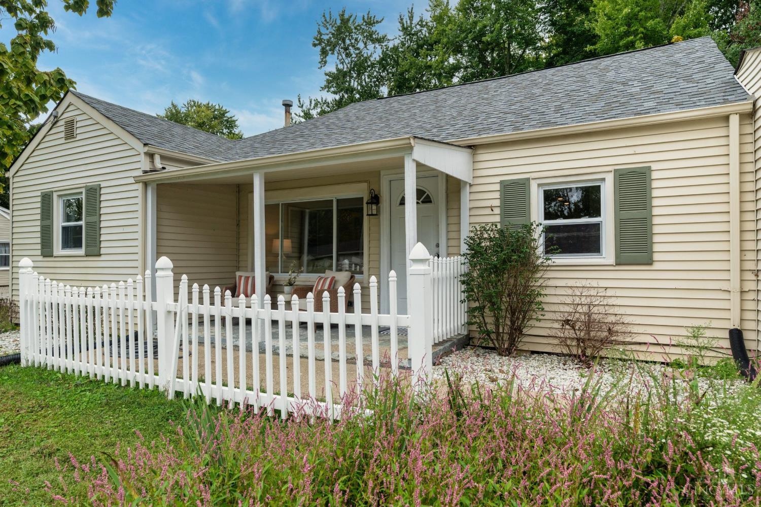 Photo 3 of Sale Pending at 3165 Lindale Mt Holly Rd, Amelia, OH 45102 | MLS# 1895240 | Listing updated on 2026-09-29