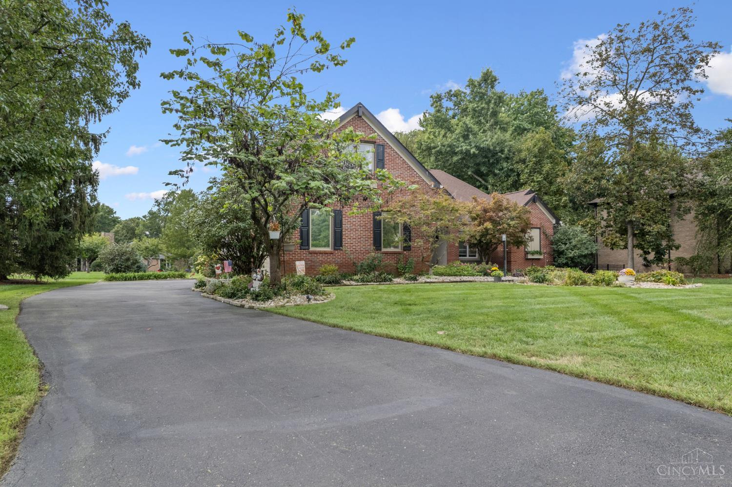 Photo 1 of Single family home for sale at 9570 Old Village Dr, Deerfield Twp., OH 45140 | MLS# 1895211 | Listing updated on 2026-10-01