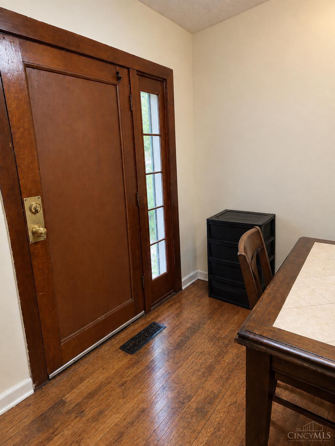 Photo 1 of Single family home for sale at 1114 Woodlawn Ave, Cincinnati, OH 45205 | MLS# 1895281 | Listing updated on 2026-09-25