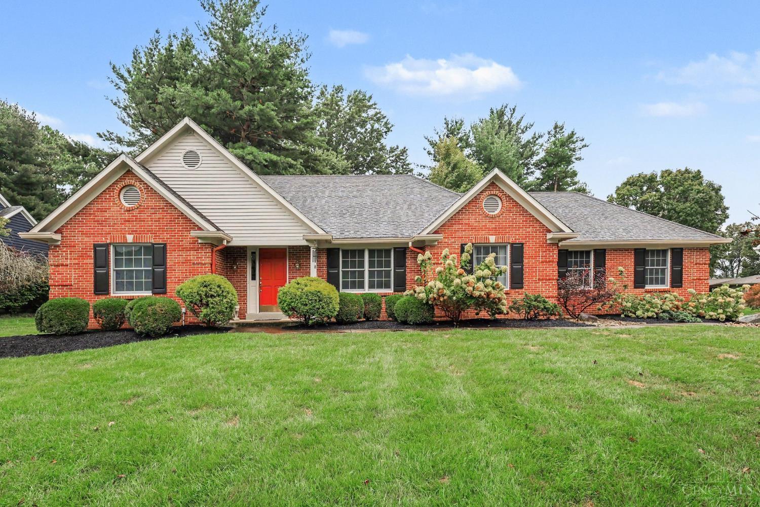 Photo 1 of Sale Pending at 6555 Gwendolyn Dr, Anderson Twp, OH 45230 | MLS# 1895217 | Listing updated on 2026-09-28