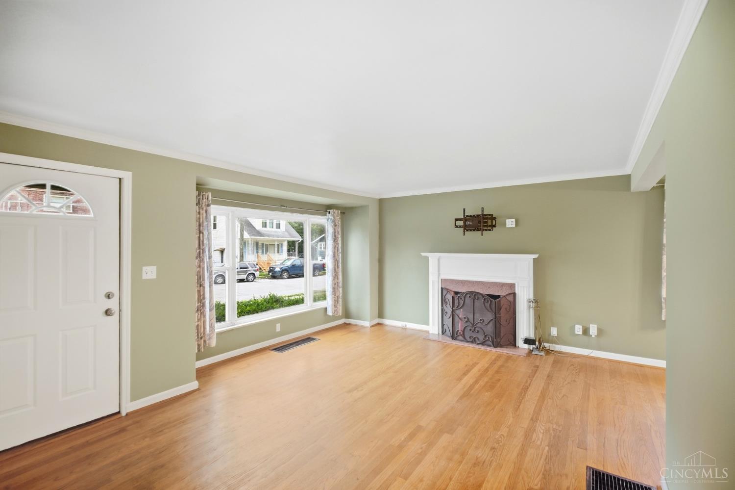 Photo 3 of Single family home for sale at 1601 Sutton Ave, Cincinnati, OH 45230 | MLS# 1894628 | Listing updated on 2026-09-25