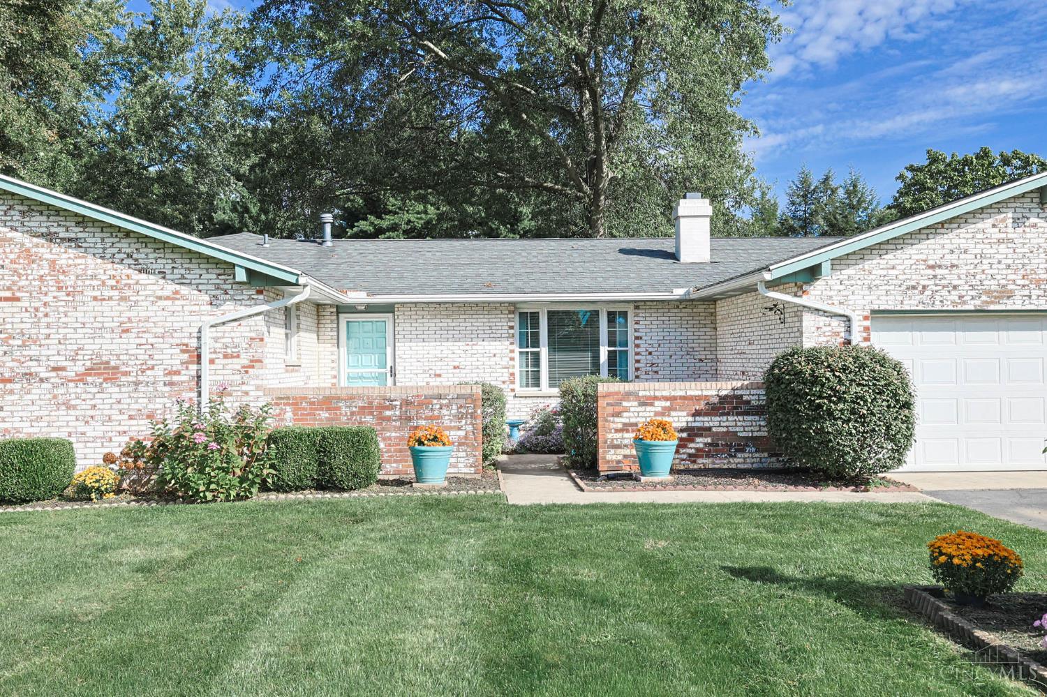 Photo 2 of Single family home for sale at 885 W Michaels Rd, Tipp City, OH 45371 | MLS# 1894921 | Listing updated on 2026-09-29