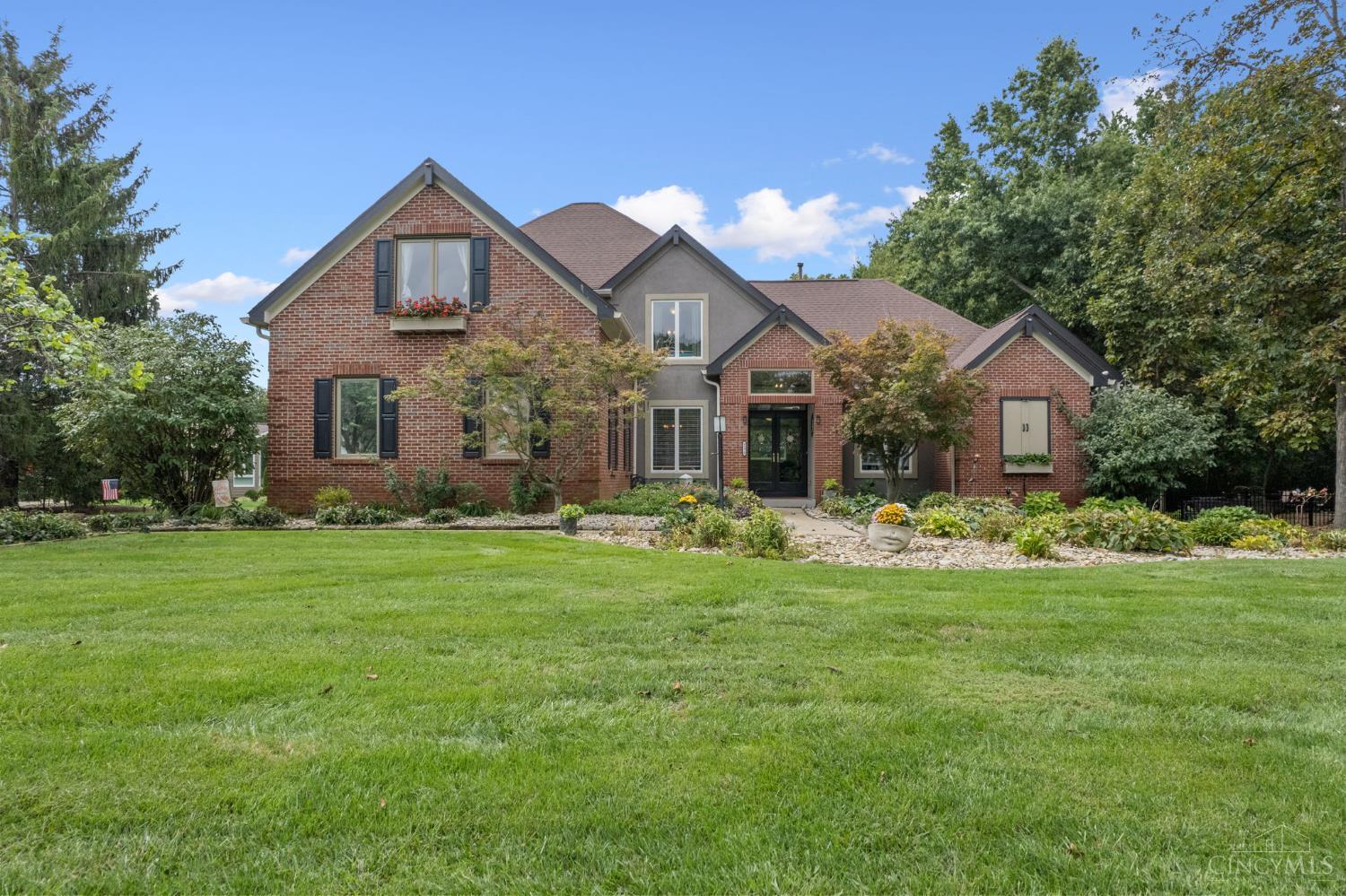 Photo 3 of Single family home for sale at 9570 Old Village Dr, Deerfield Twp., OH 45140 | MLS# 1895211 | Listing updated on 2026-10-01