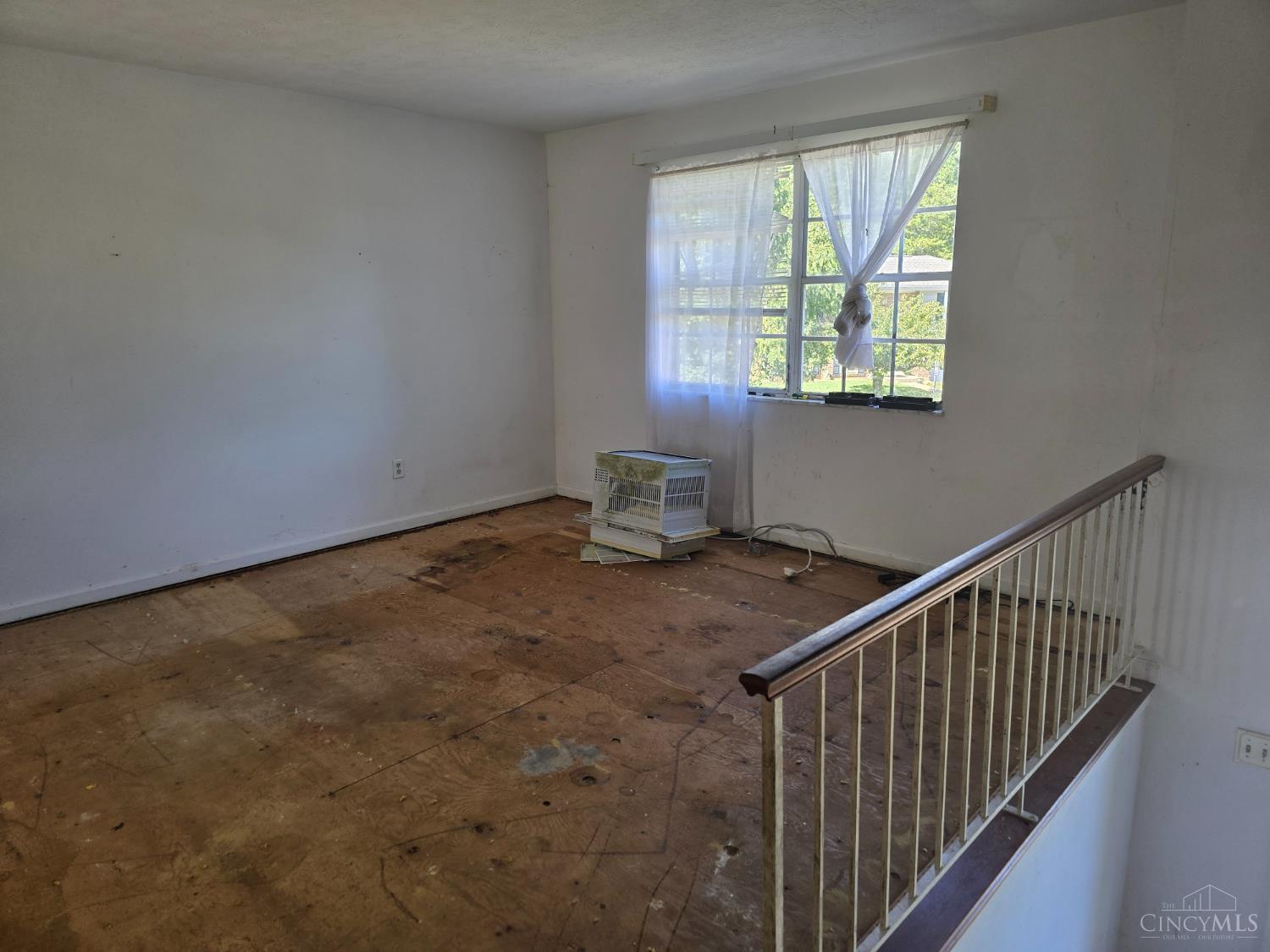 Photo 3 of Single family home for sale at 4446 Fox Chase, Batavia, OH 45103 | MLS# 1895277 | Listing updated on 2026-09-25