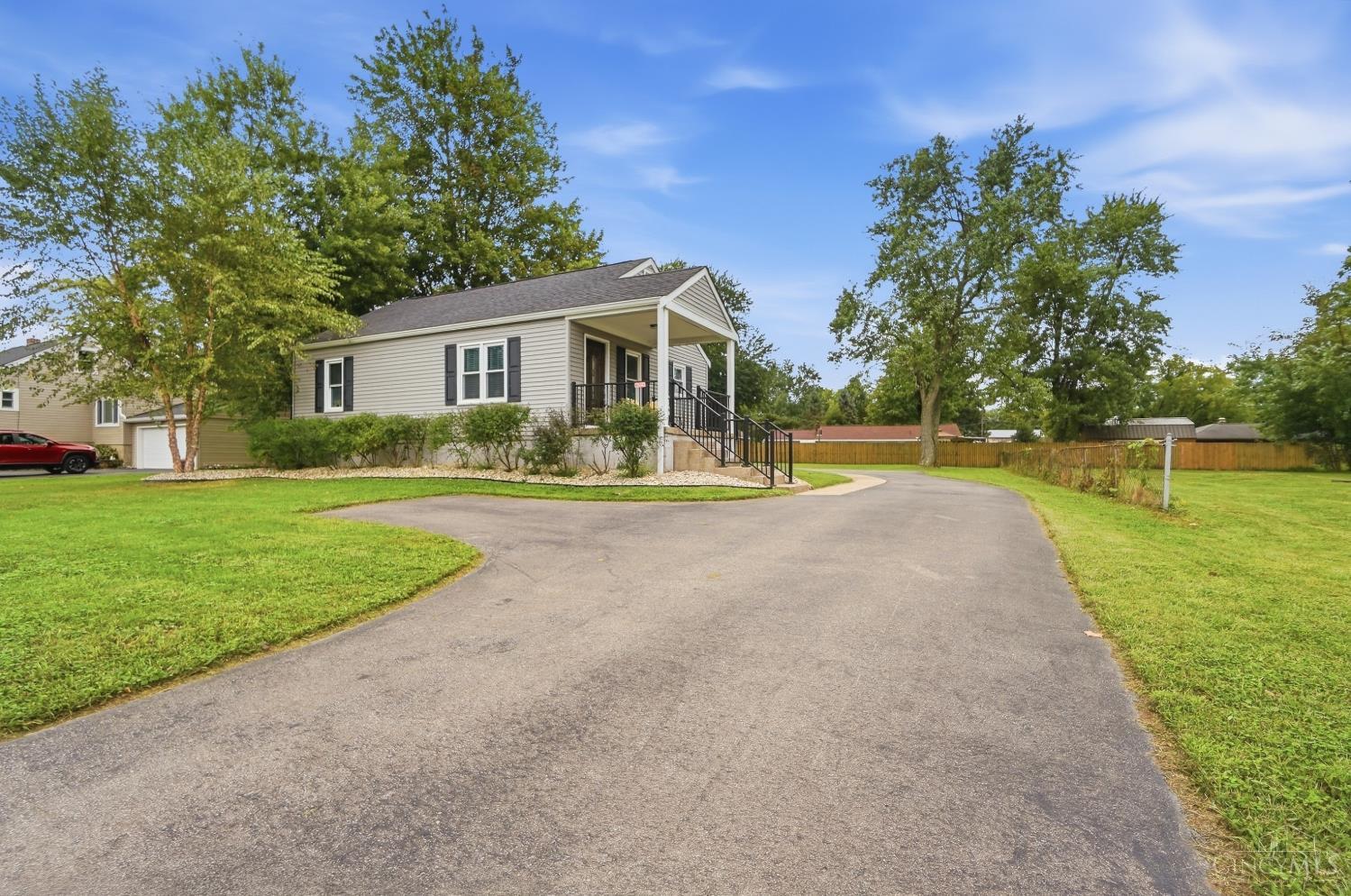 Photo 4 of Sale Pending at 577 Clough, Cincinnati, OH 45245 | MLS# 1894505 | Listing updated on 2026-10-01