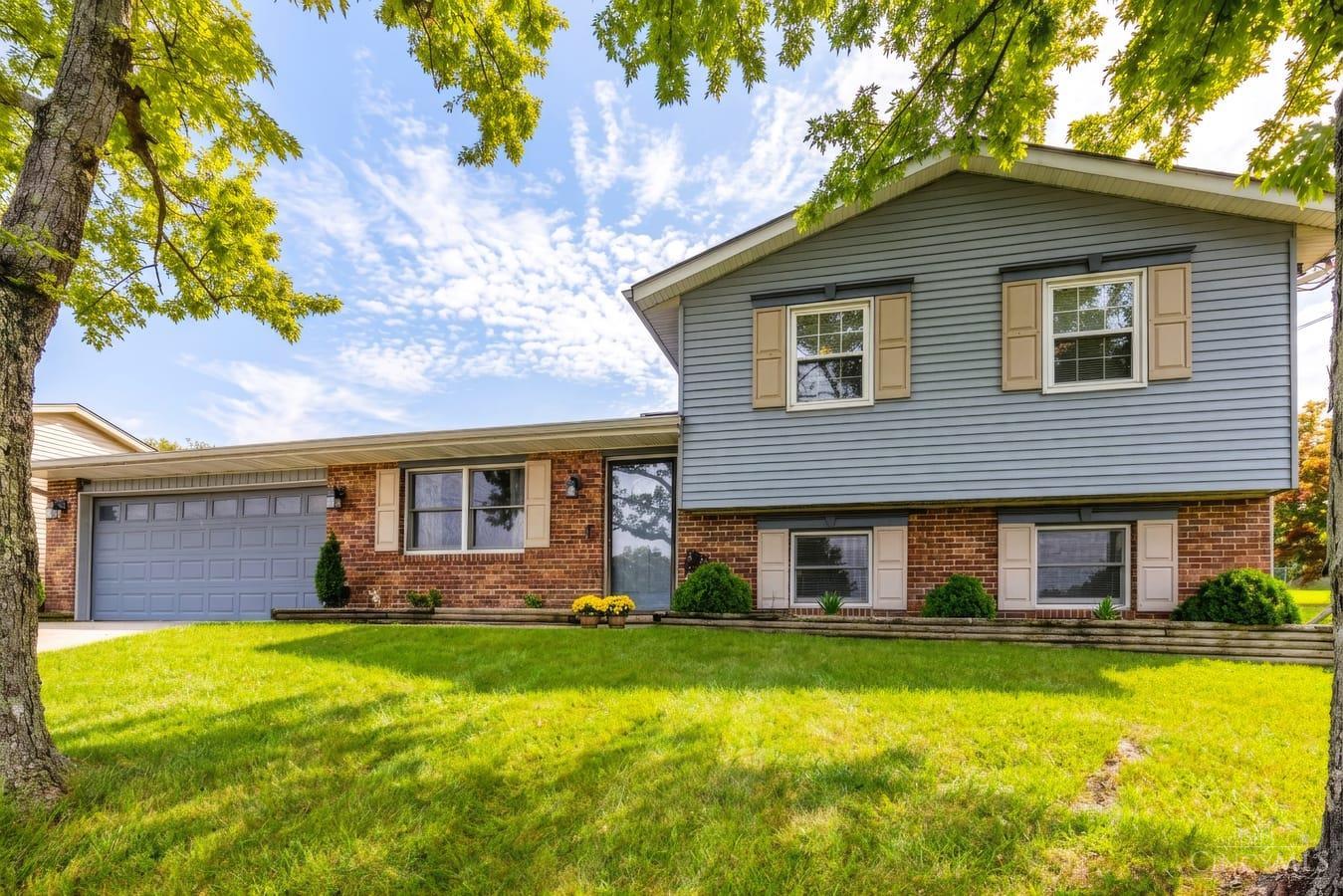 Photo 1 of Single family home for sale at 2821 E Turtle Crk Dr, Fairfield, OH 45014 | MLS# 1892866 | Listing updated on 2026-10-06