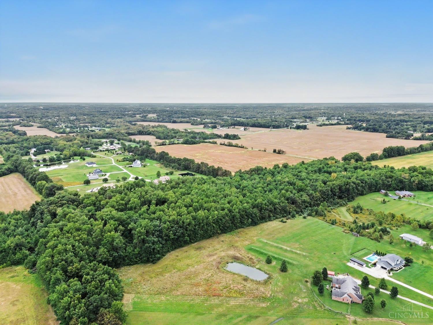 Photo 3 of Sale Pending at 21 Ashton Rd, Williamsburg Twp, OH 45103 | MLS# 1895115 | Listing updated on 2026-10-02