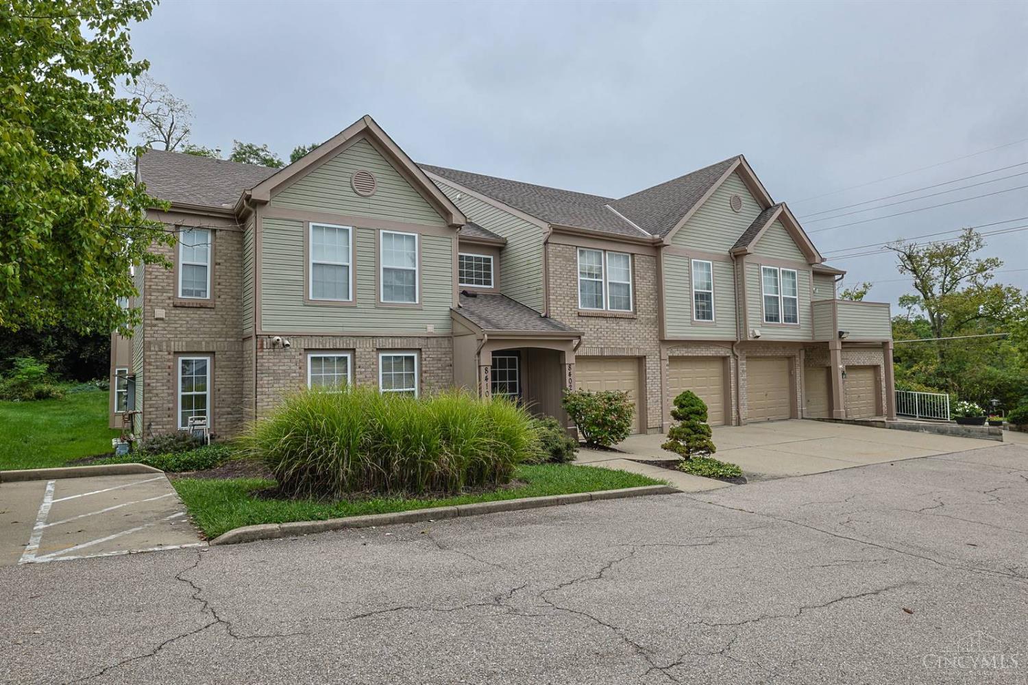 Photo 2 of Sale Pending at 8404 Ridge Pointe Ct, Reading, OH 45237 | MLS# 1895190 | Listing updated on 2026-10-06