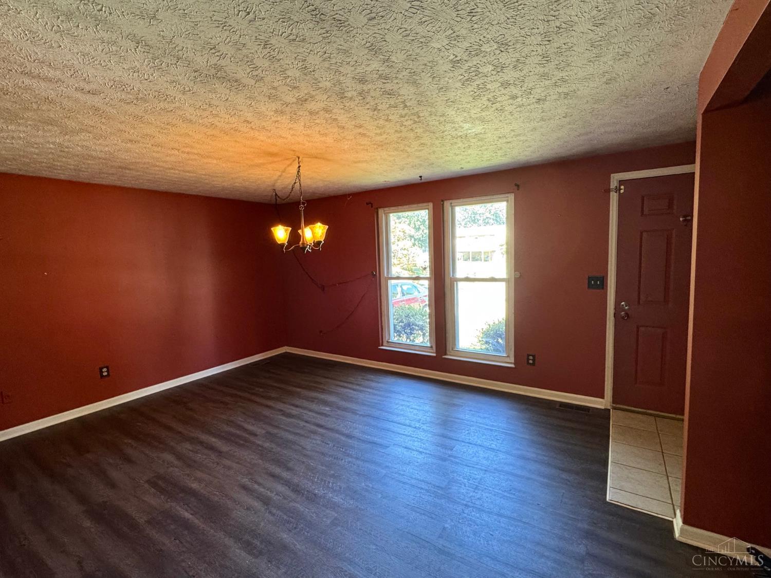 Photo 2 of Sale Pending at 4560 Glen Hvn Cir, Union Twp, OH 45103 | MLS# 1894511 | Listing updated on 2026-09-28