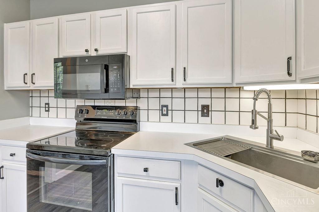Photo 2 of Sale Pending at 8903 Eastwind Way, West Chester, OH 45069 | MLS# 1895203 | Listing updated on 2026-10-03