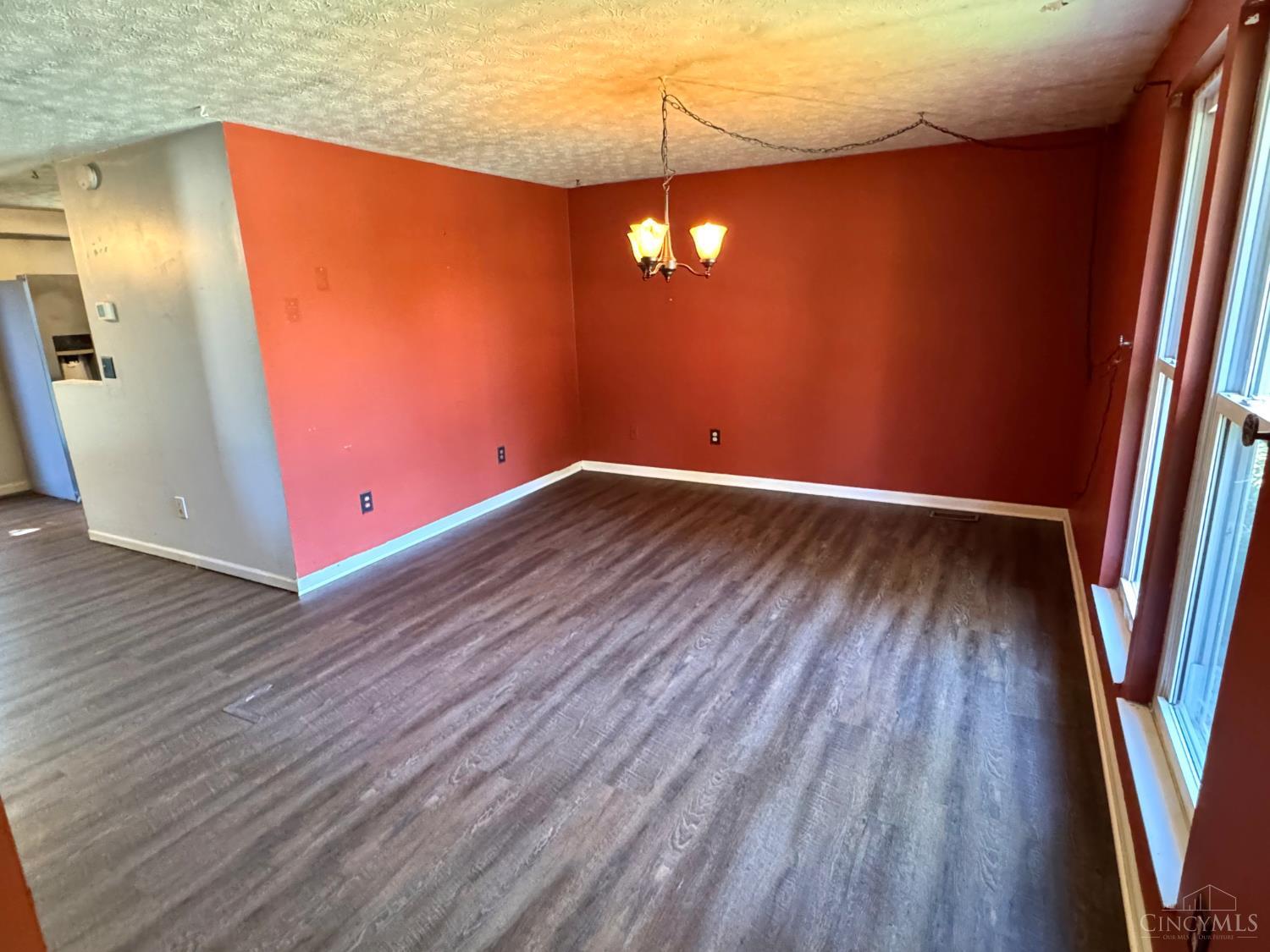 Photo 3 of Sale Pending at 4560 Glen Hvn Cir, Union Twp, OH 45103 | MLS# 1894511 | Listing updated on 2026-09-28