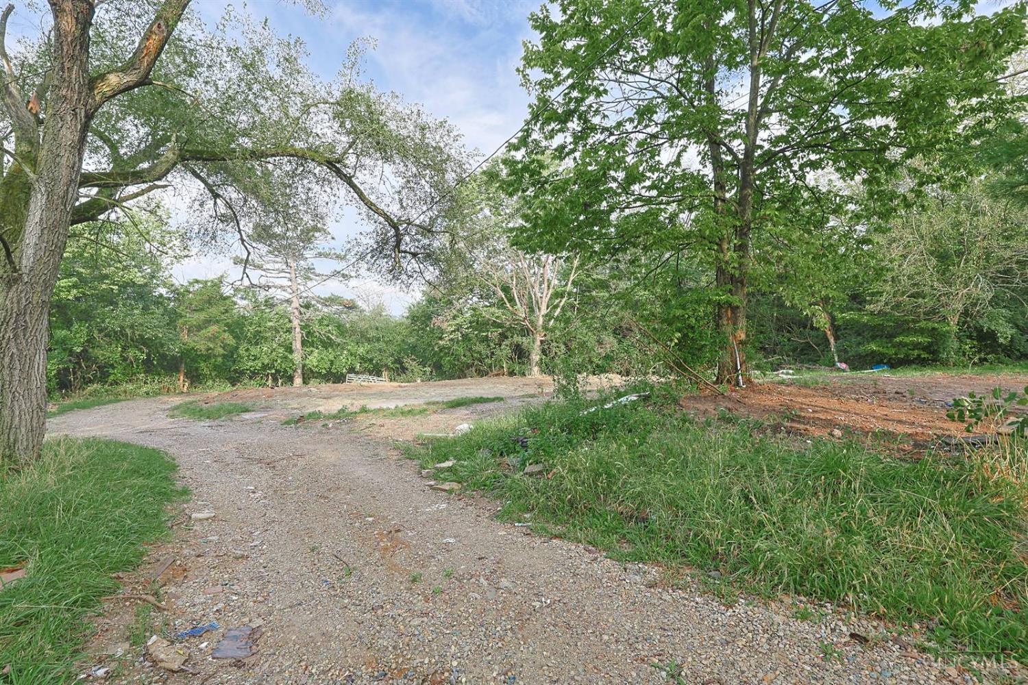 Photo 3 of Sale Pending at 6438 State Rd, Milford Twp, OH 45064 | MLS# 1895208 | Listing updated on 2026-10-02