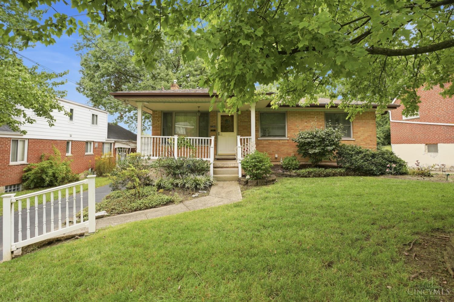 Photo 2 of Sale Pending at 2280 Townhill Dr, Green Twp, OH 45238 | MLS# 1895186 | Listing updated on 2026-09-29