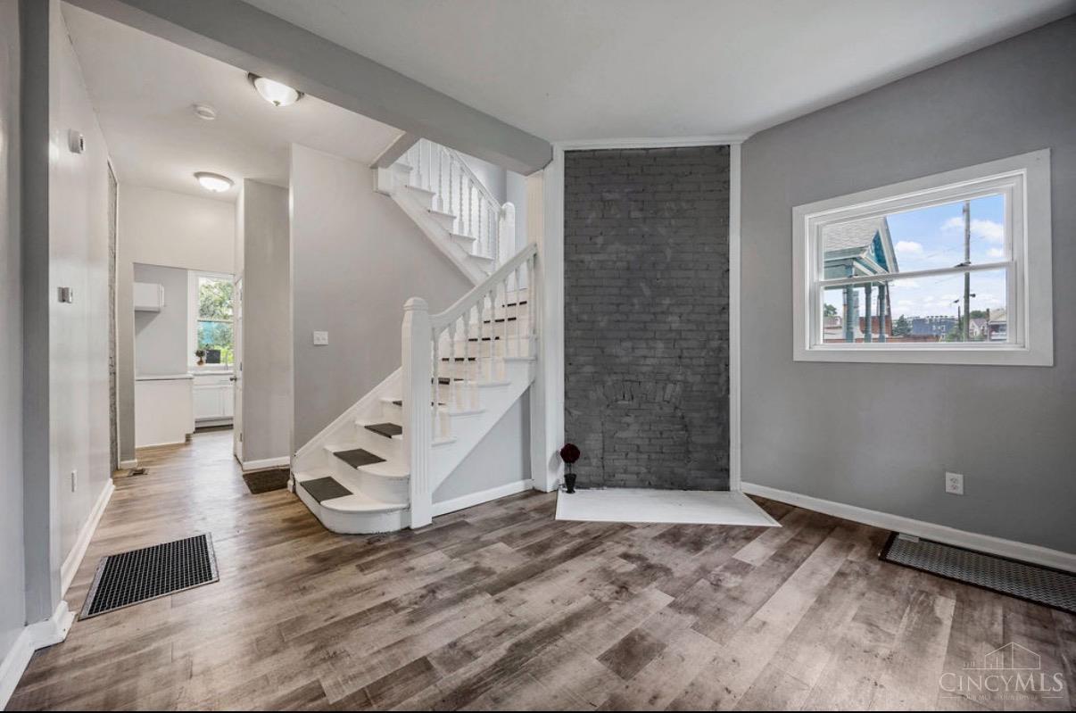 Photo 3 of Single family home for sale at 839 Ridgeway Ave, Cincinnati, OH 45229 | MLS# 1895297 | Listing updated on 2026-09-28