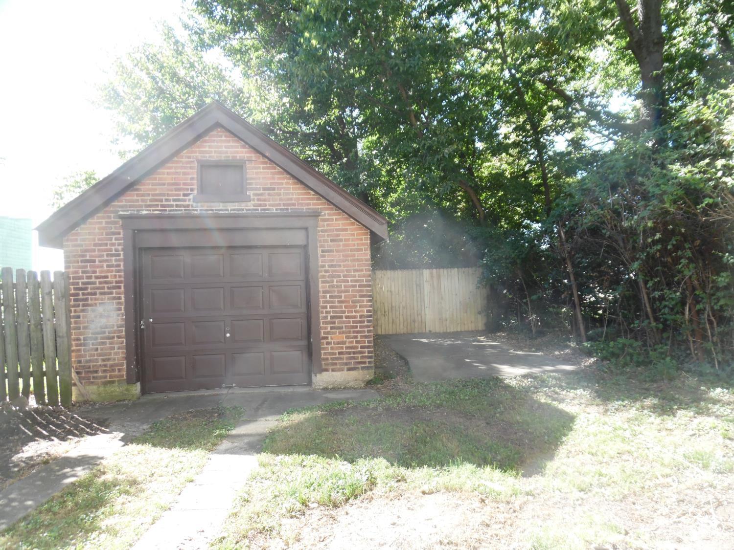 Photo 2 of Single family home for sale at 1779 Elmore St, Cincinnati, OH 45223 | MLS# 1895319 | Listing updated on 2026-09-27