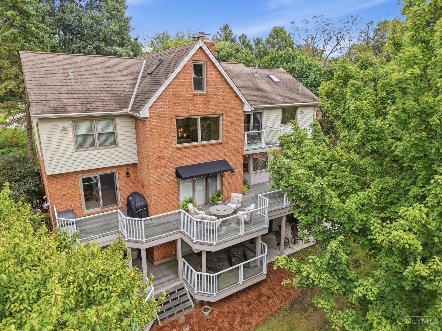 Photo 1 of Single family home for sale at 5800 Windsong Ct, Madeira, OH 45243 | MLS# 1895312 | Listing updated on 2026-09-27