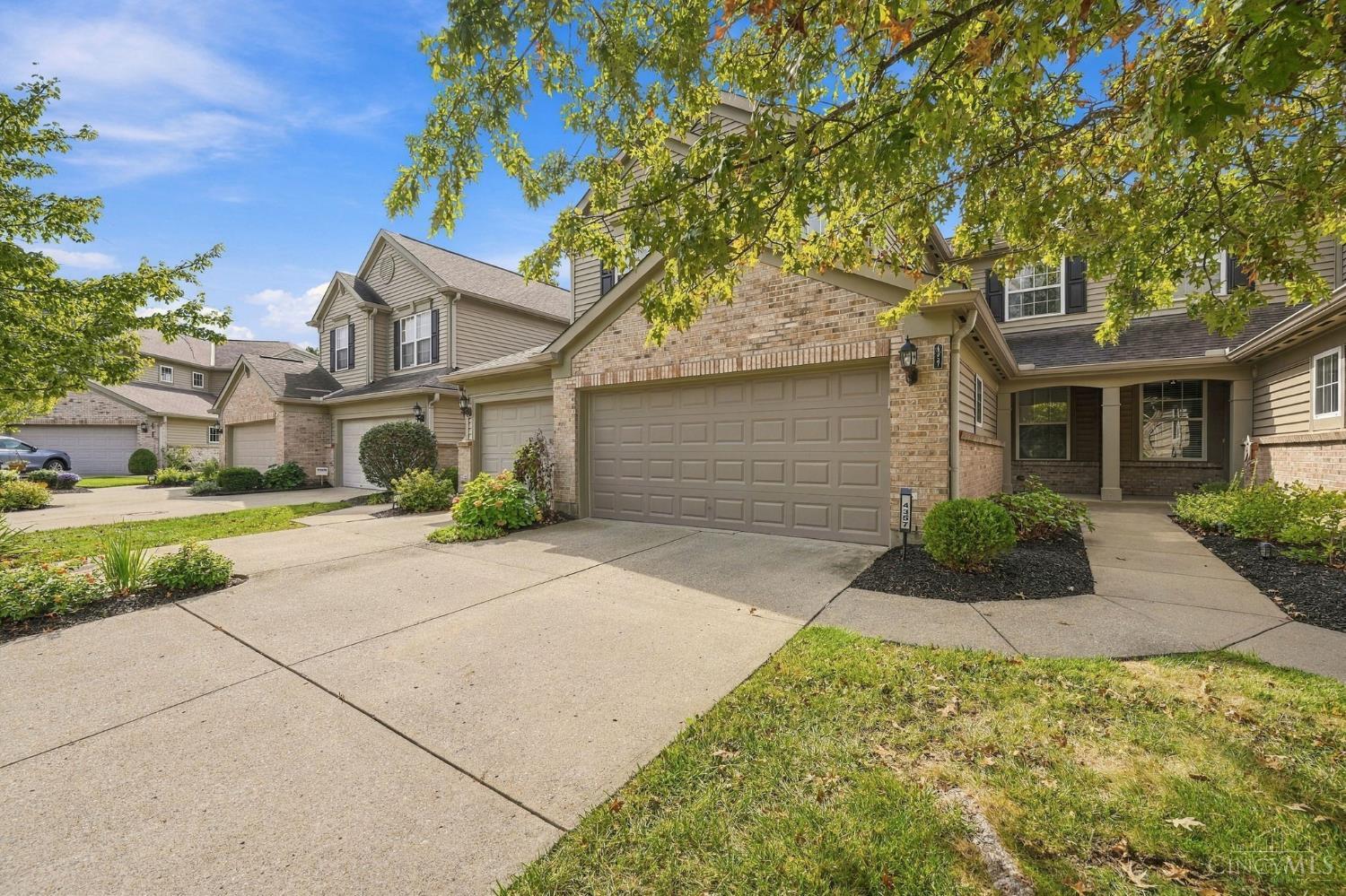 Photo 3 of Sale Pending at 4357 Black Oak Ln, Mason, OH 45040 | MLS# 1894543 | Listing updated on 2026-10-02