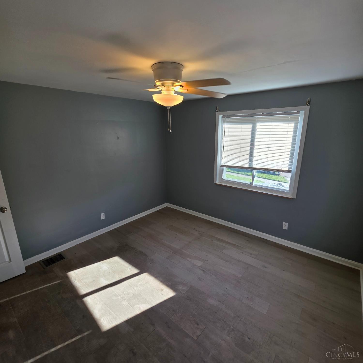 Photo 4 of Single family home for sale at 8253 Royal Hts Dr, Colerain Twp, OH 45239 | MLS# 1895336 | Listing updated on 2026-09-28