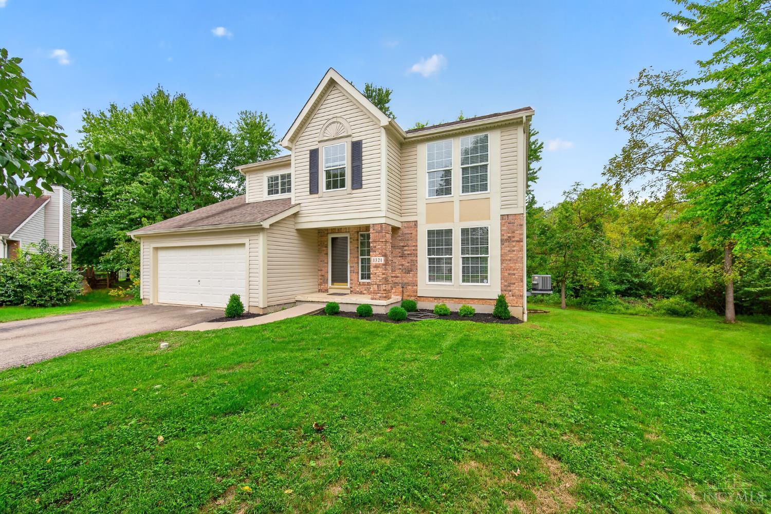 Photo 3 of Single family home for sale at 1321 Covedale Ln, Batavia Twp, OH 45102 | MLS# 1894431 | Listing updated on 2026-10-02