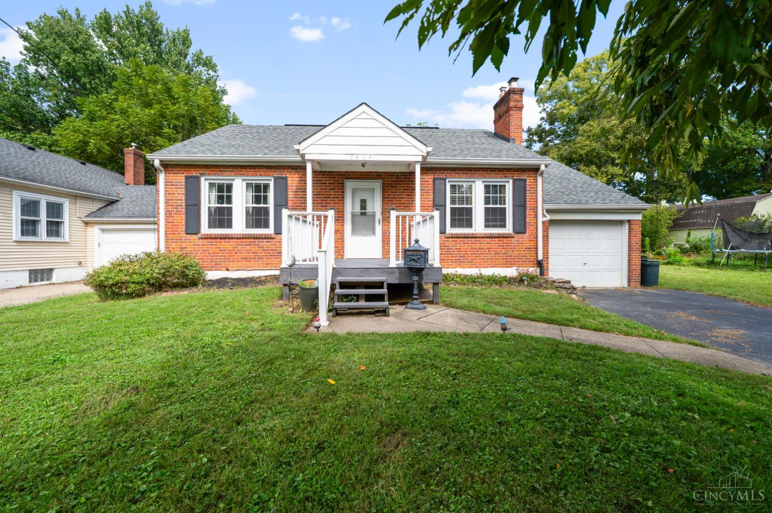 Photo 2 of Single family home for sale at 6424 Evelyn Dr, Anderson Twp, OH 45230 | MLS# 1895034 | Listing updated on 2026-09-29