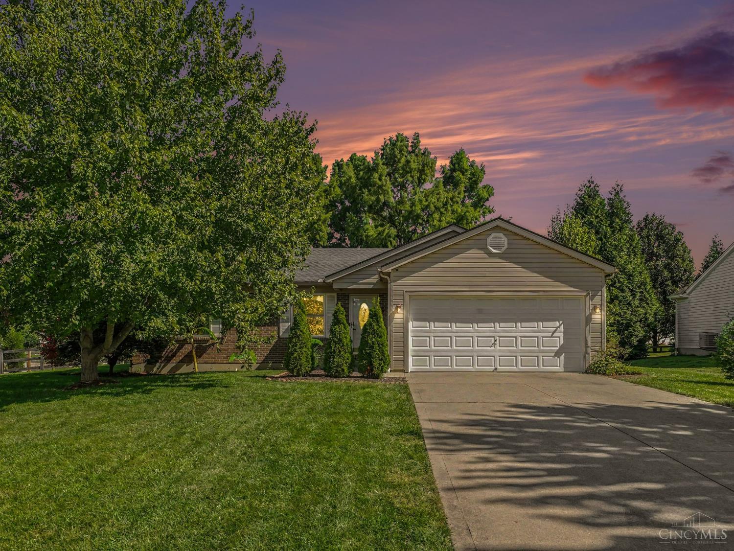 Photo 2 of Sale Pending at 8102 Sterling Spring Dr, Goshen Twp, OH 45140 | MLS# 1895372 | Listing updated on 2026-10-03