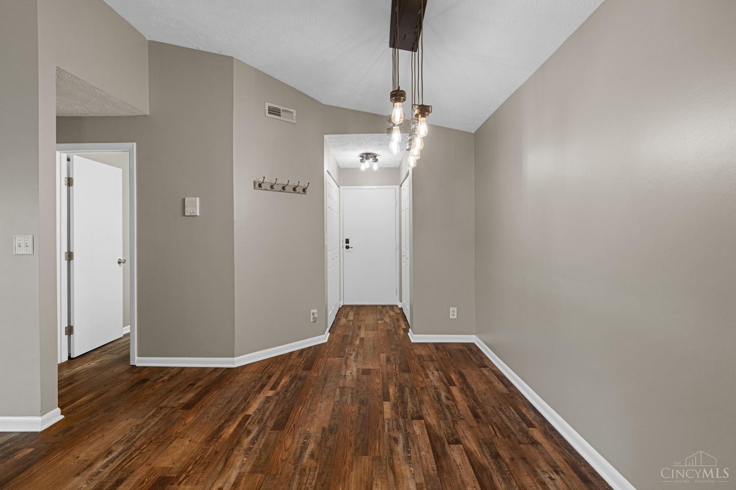 Photo 3 of Condo for sale at 5981 Meadow Crk Dr #10, Miami Twp, OH 45150 | MLS# 1894817 | Listing updated on 2026-09-27