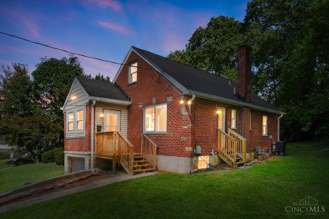 Photo 1 of Single family home for sale at 1318 Woodland Ave, Springfield Twp., OH 45237 | MLS# 1895206 | Listing updated on 2026-09-28