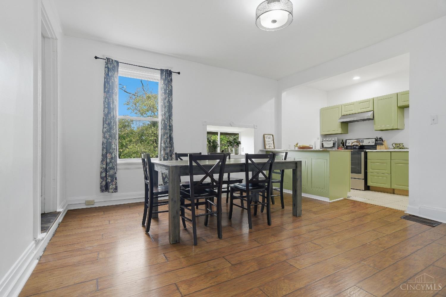Photo 4 of Single family home for sale at 1918 Fairmount Ave, Cincinnati, OH 45214 | MLS# 1895464 | Listing updated on 2026-09-29